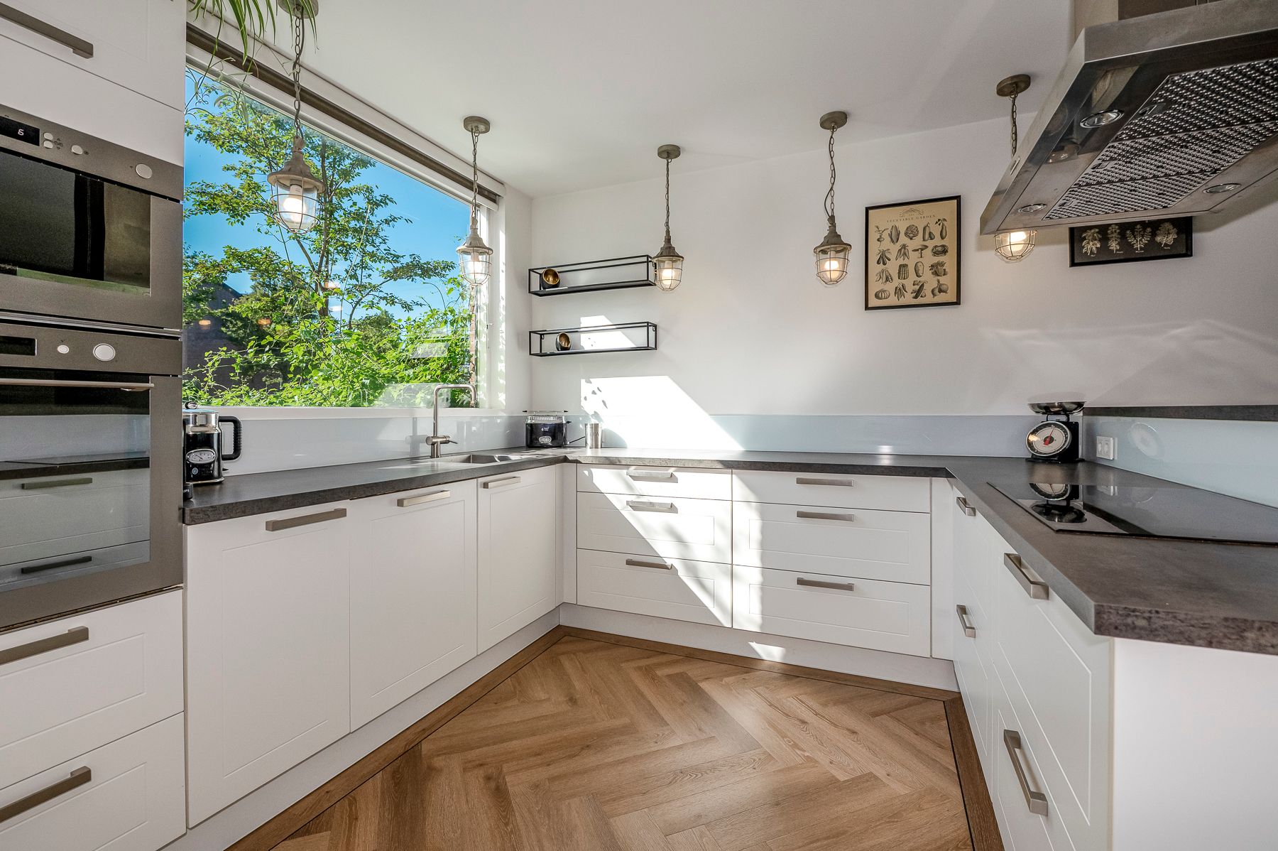 Foto 9 van C.A. van Beverenstraat 60