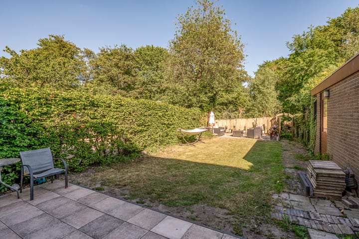 Foto 20 van C.A. van Beverenstraat 60