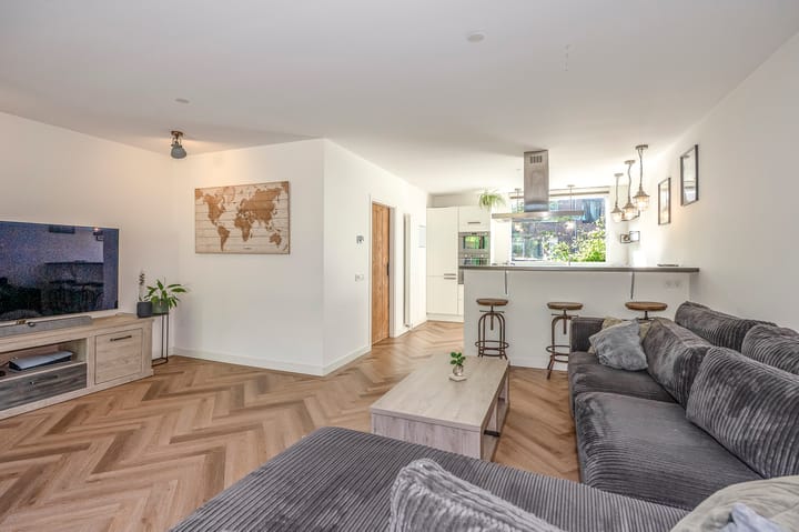 Foto 29 van C.A. van Beverenstraat 60