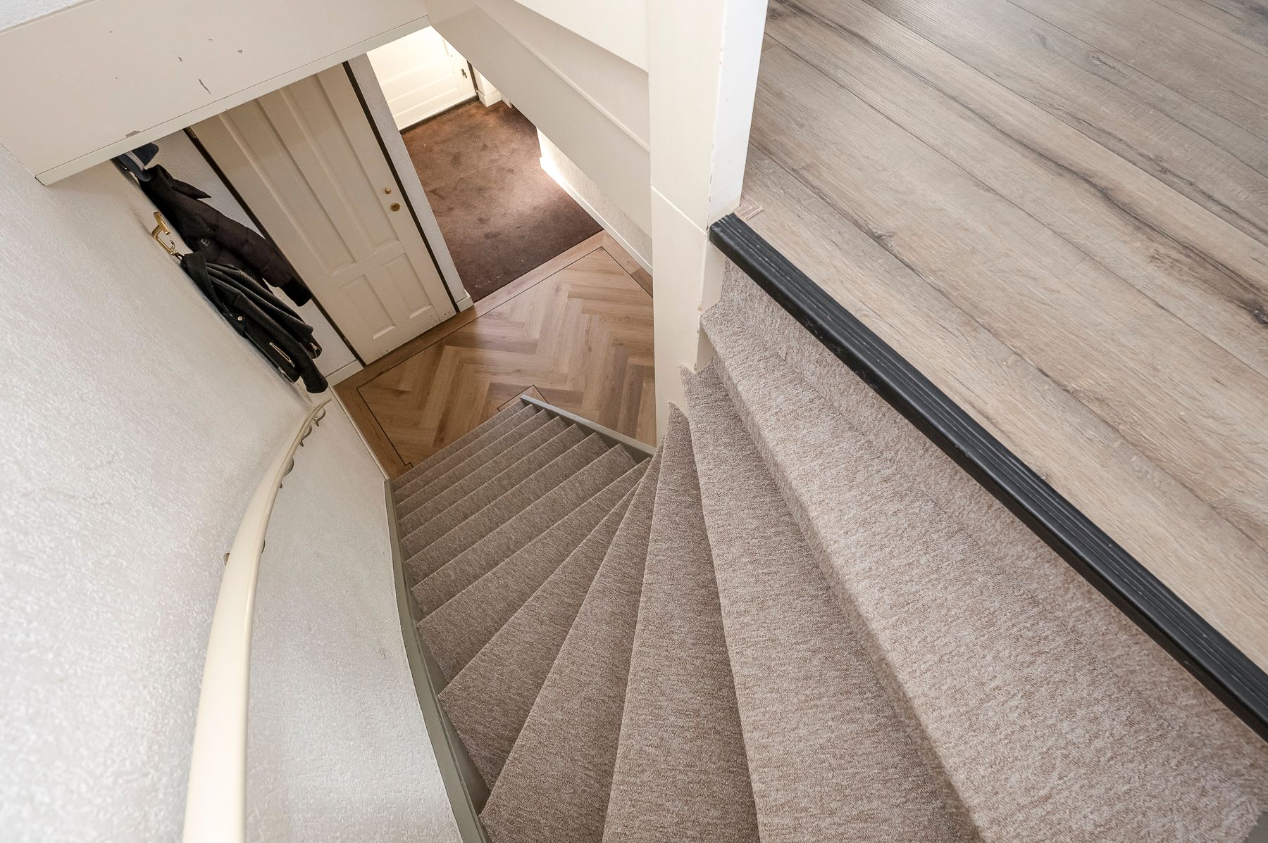 Foto 33 van C.A. van Beverenstraat 60