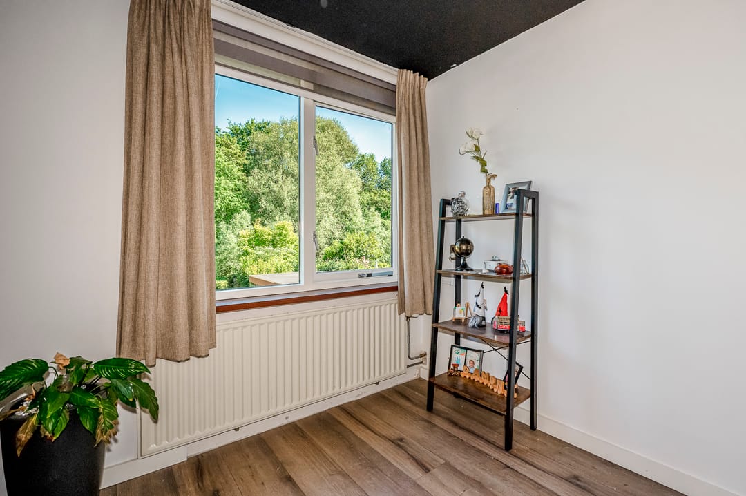 Foto 43 van C.A. van Beverenstraat 60