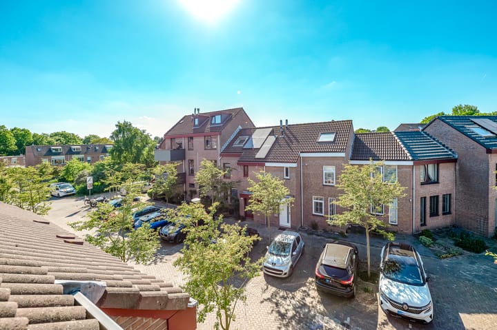 Foto 51 van C.A. van Beverenstraat 60