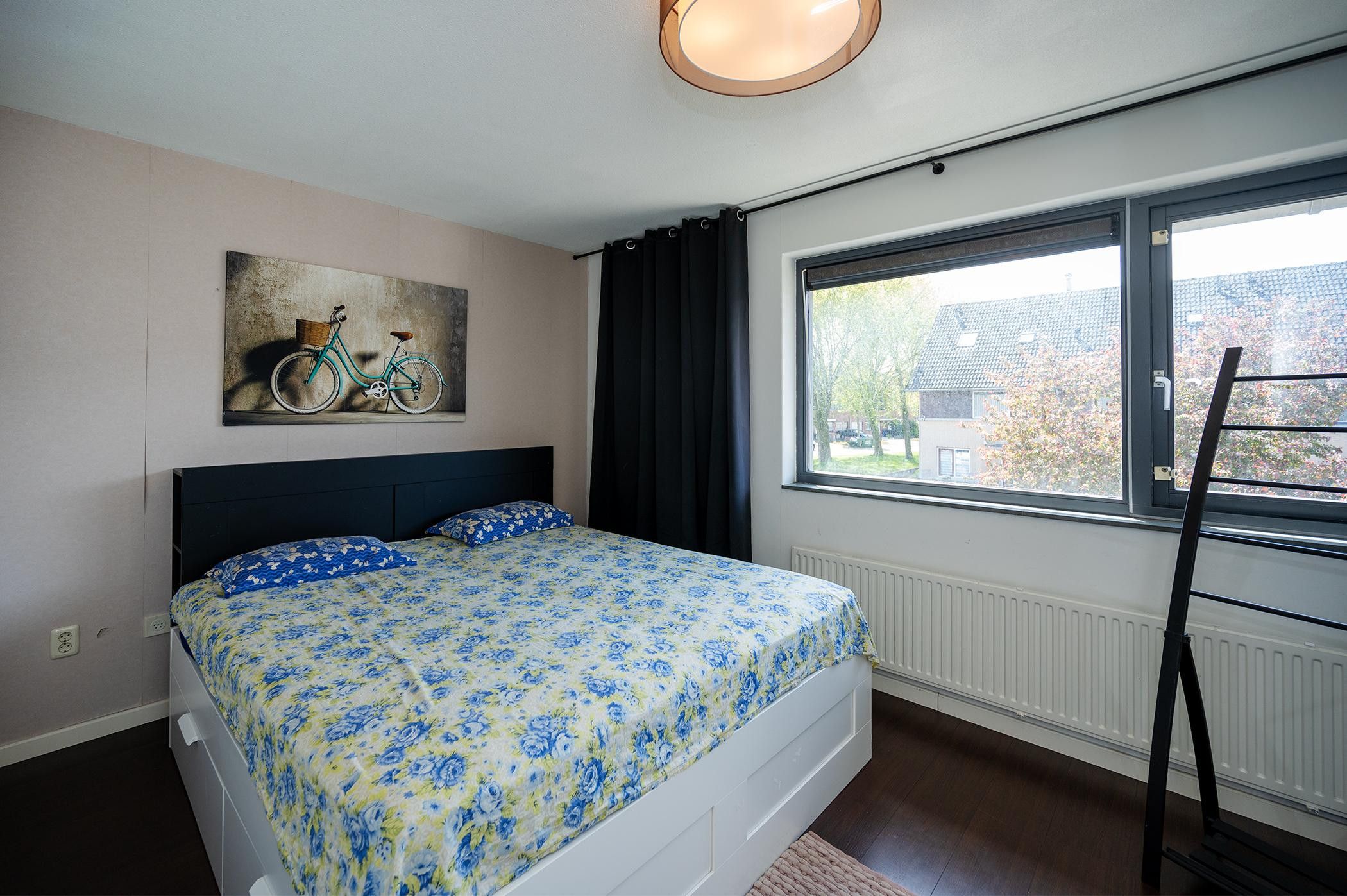 Foto 9 van Brederostraat 12