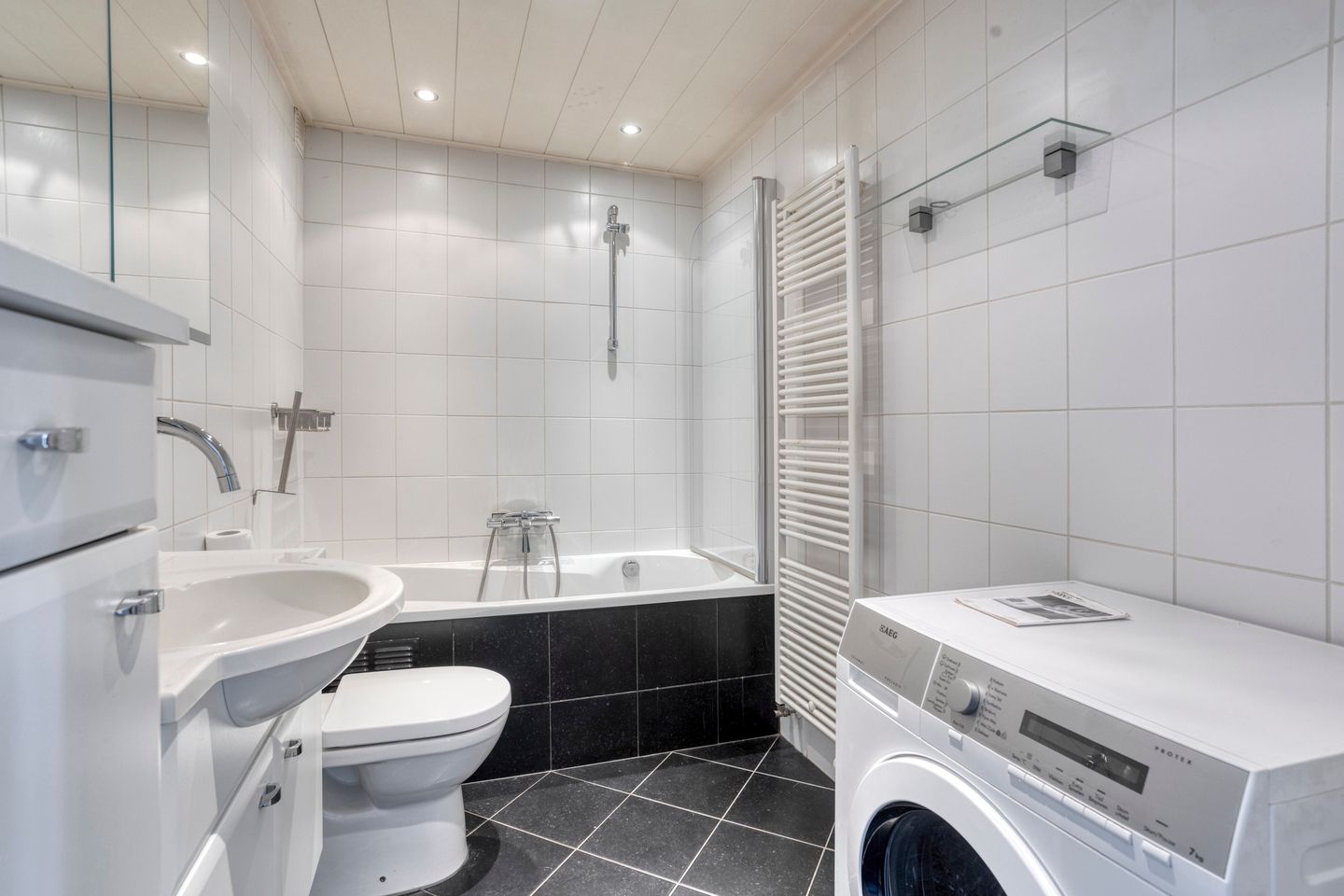 Photo 14 of Hunze 195