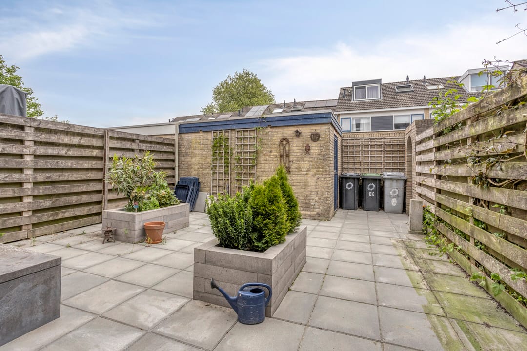 Photo 22 of Hunze 195