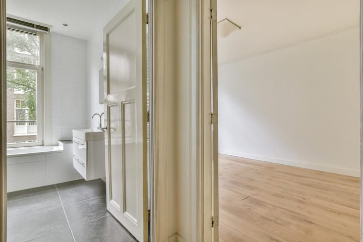 Foto 24 van Valeriusstraat 217-H