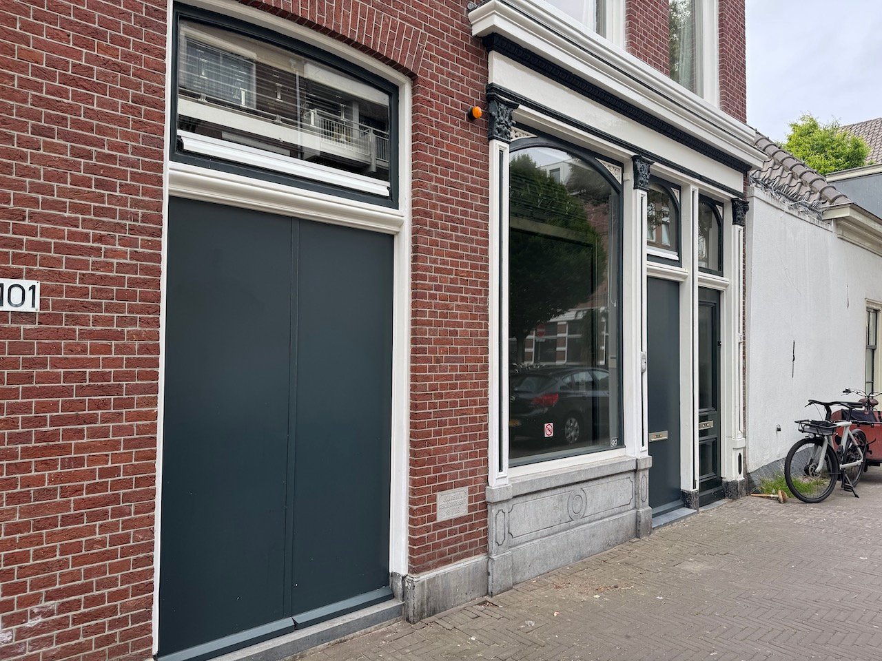 View photo 2 of Lange Beestenmarkt 99