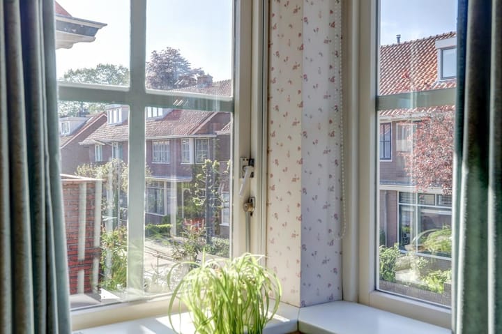 Photo 19 of Burg. Gaarlandtstraat 35