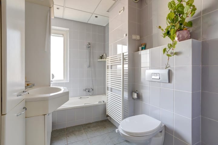 Photo 24 of Burg. Gaarlandtstraat 35