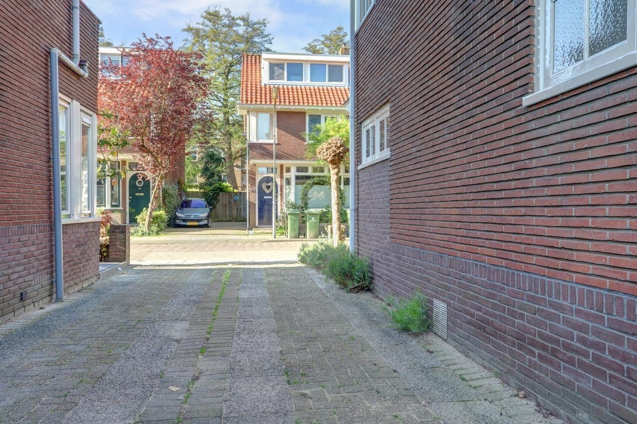 Foto 39 van Burg. Gaarlandtstraat 35