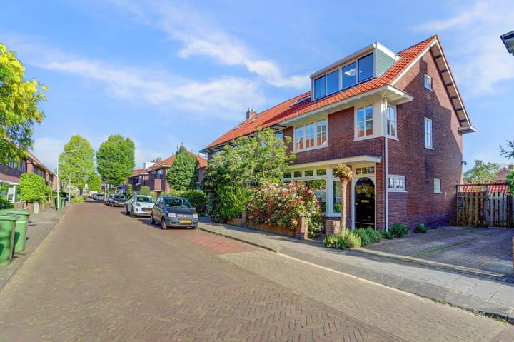 Photo 42 of Burg. Gaarlandtstraat 35