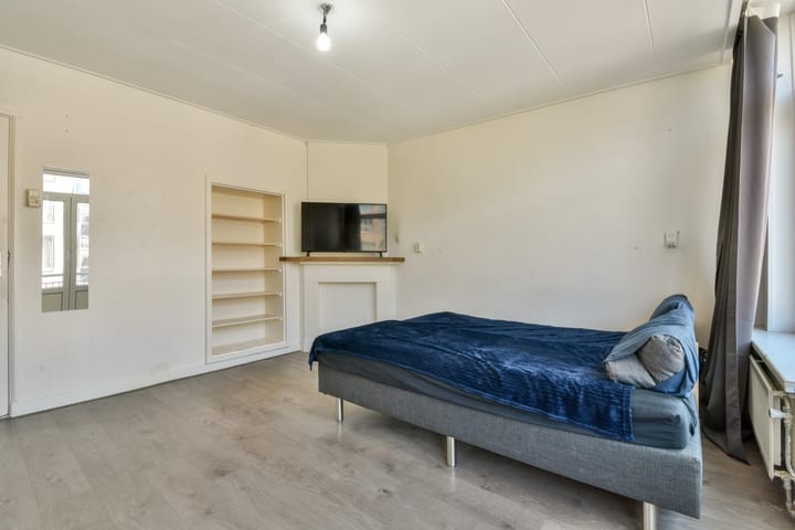 Foto 8 van Charlotte de Bourbonstraat 27-1