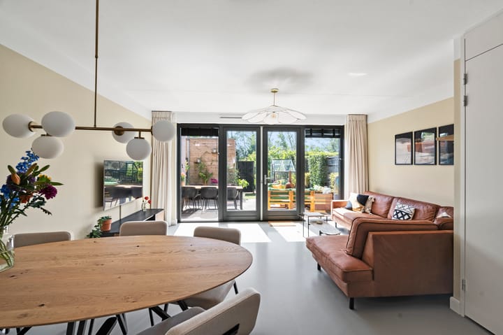 Foto 2 van Klaproos 9