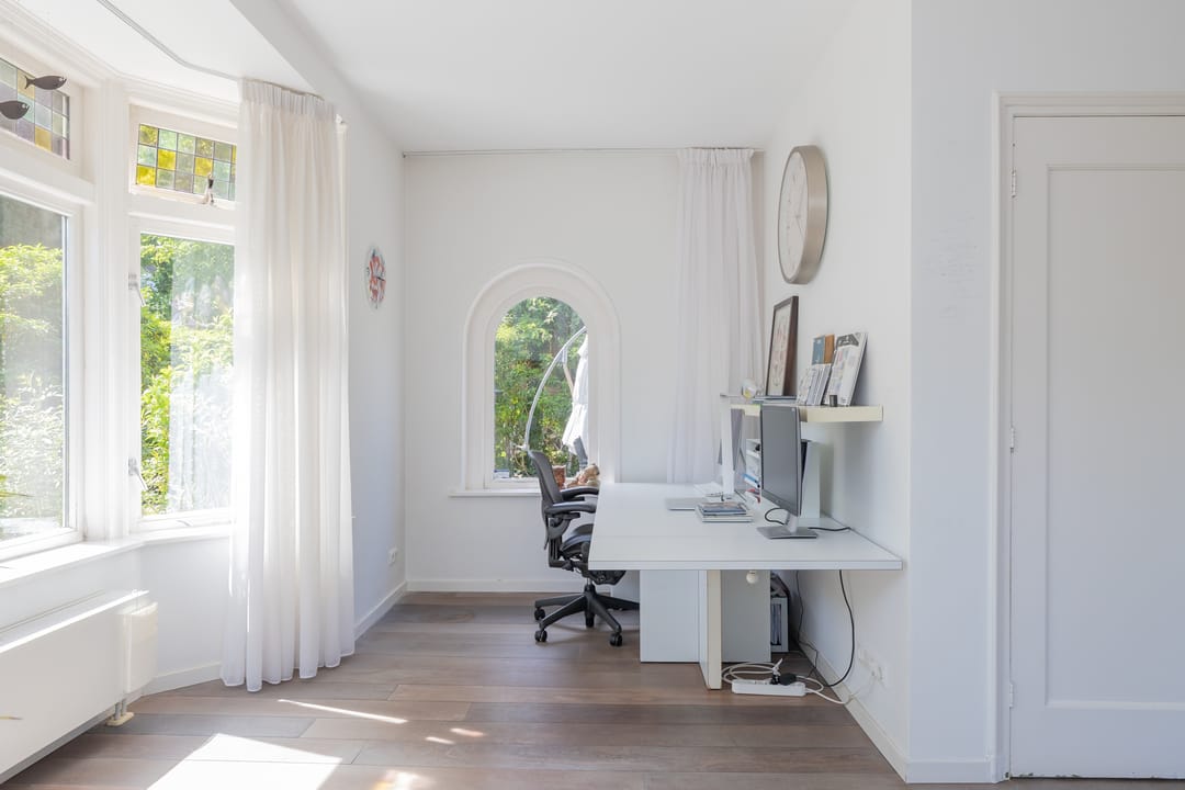 Foto 11 van Alberdingk Thijmlaan 2