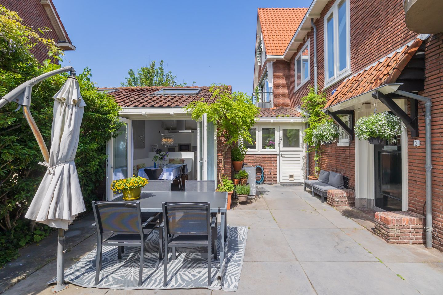 Foto 20 van Alberdingk Thijmlaan 2