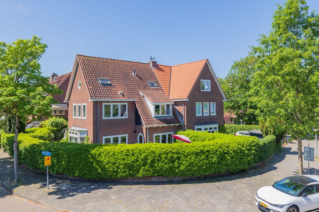 Foto 46 van Alberdingk Thijmlaan 2