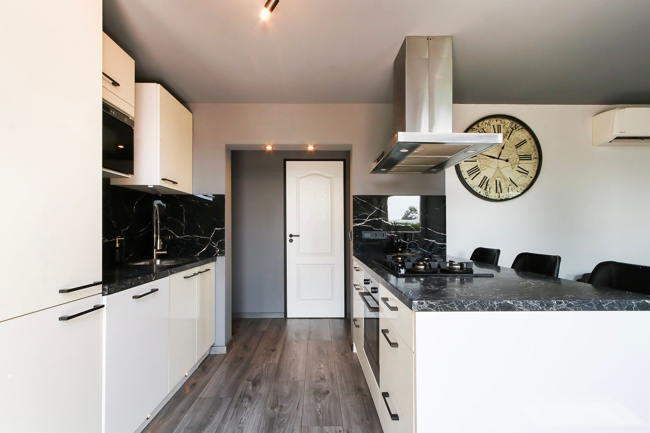 Foto 3 van Rijksstraatweg 186-483