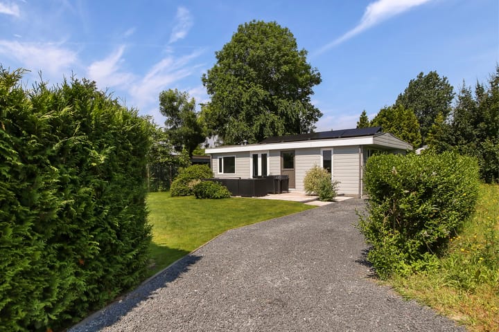 Foto 19 van Rijksstraatweg 186-483