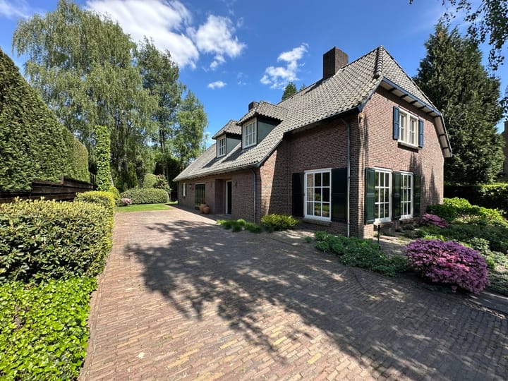 Foto 1 van De Vlasroot 11