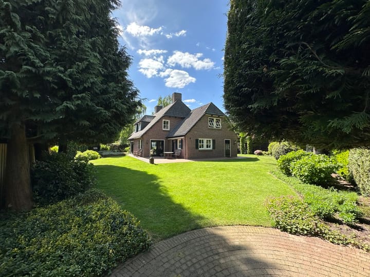 Foto 2 van De Vlasroot 11