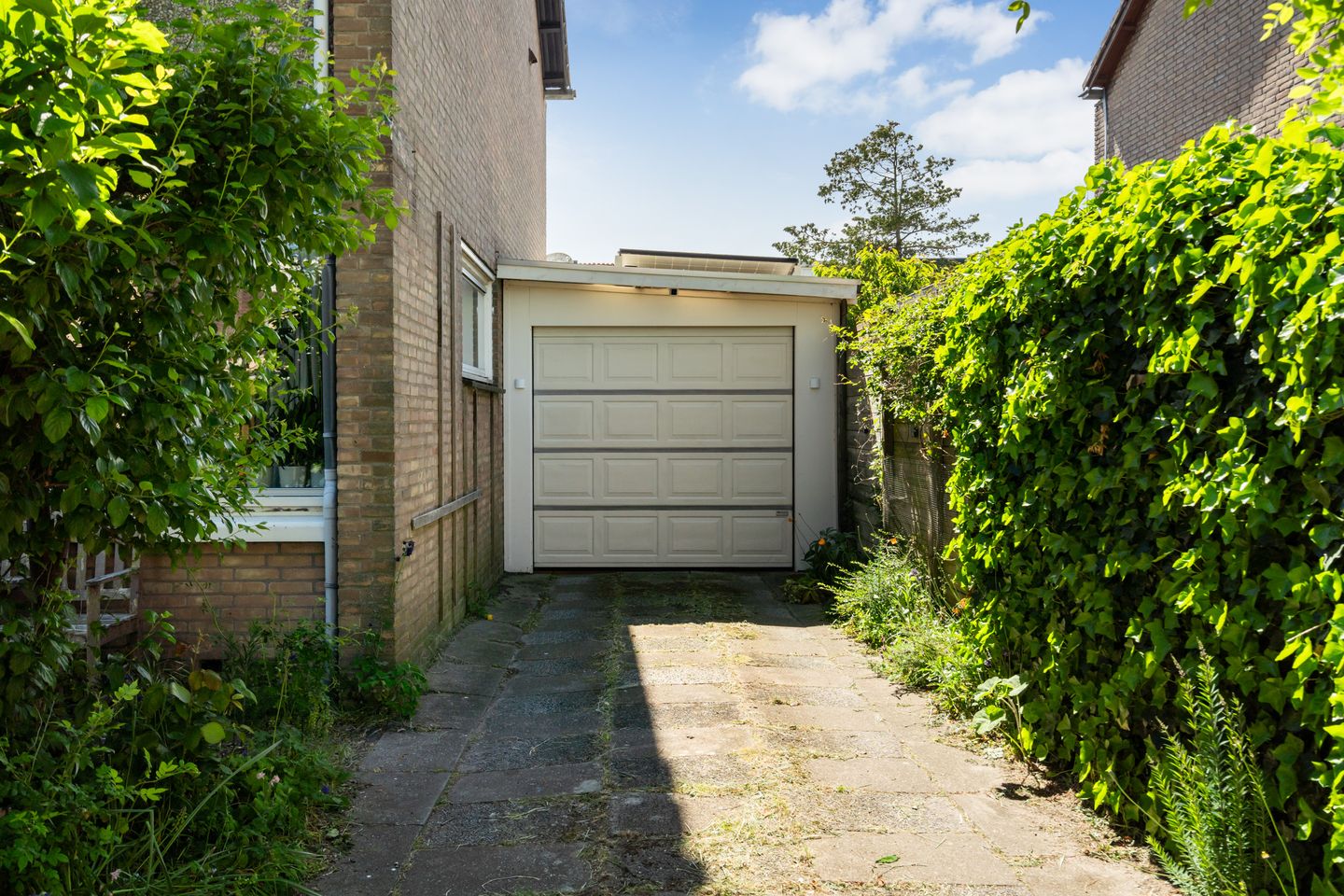 Foto 49 van Carneoolstraat 78