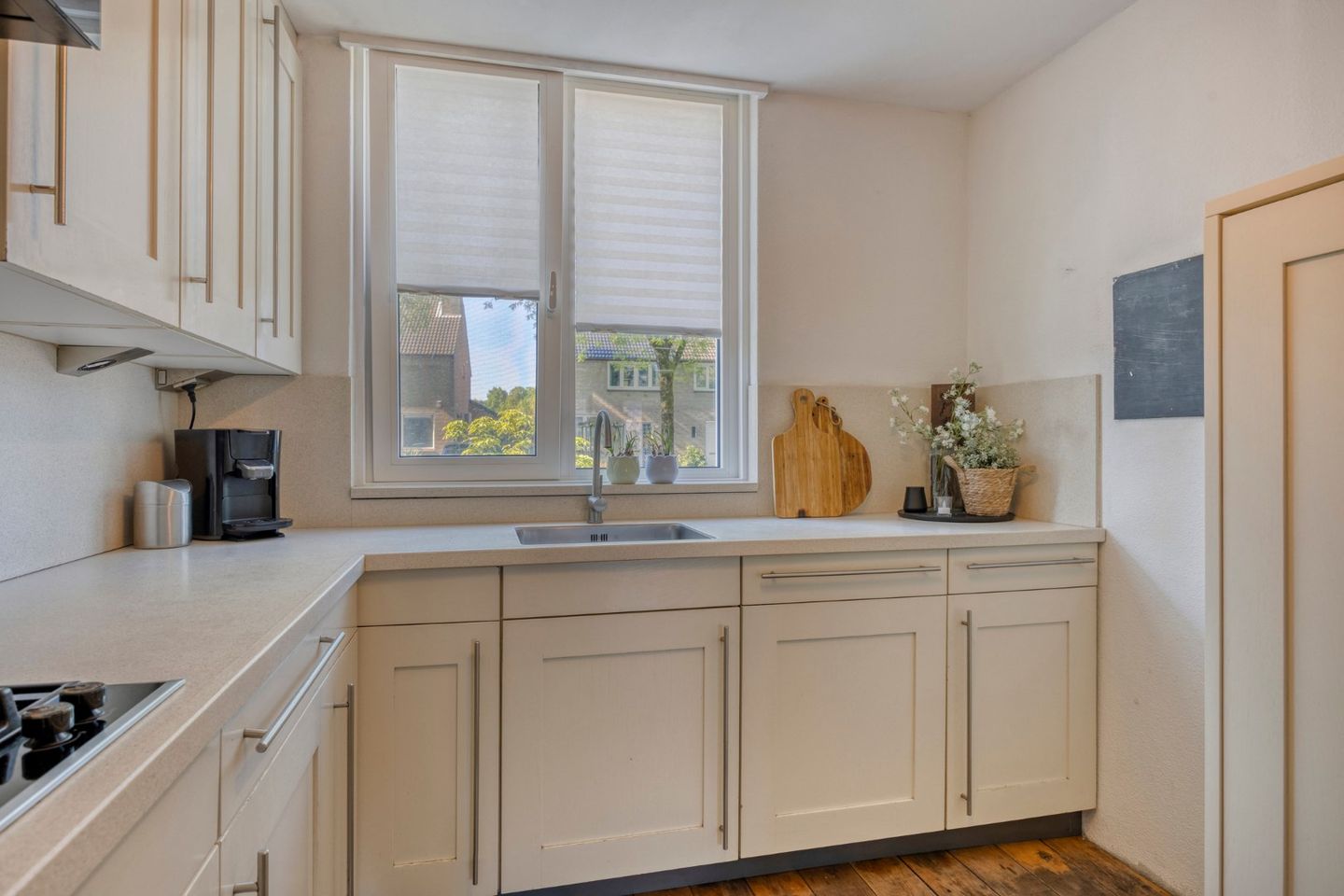 Foto 20 van Burgemeester van Kuikstraat 11