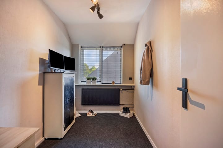 Foto 34 van Burgemeester van Kuikstraat 11