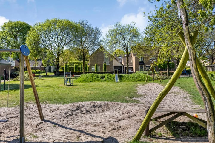 Foto 46 van Burgemeester van Kuikstraat 11