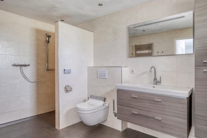 Foto 12 van Heerenveenseweg 77