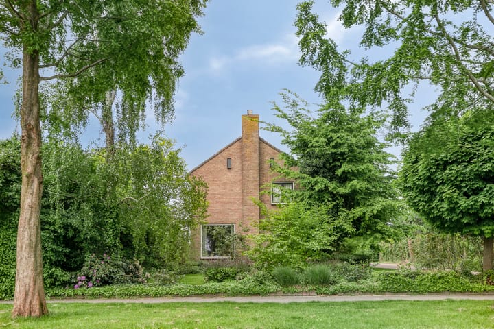 Foto 33 van Heerenveenseweg 77