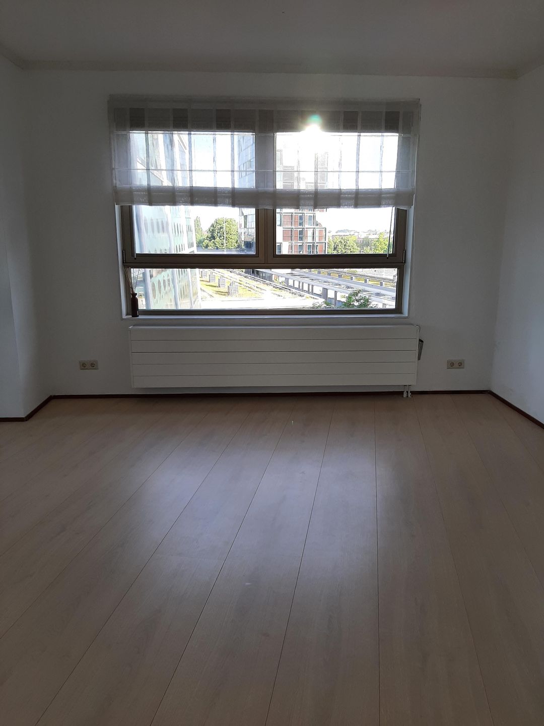 Foto 16 van Carolina MacGillavrylaan 326