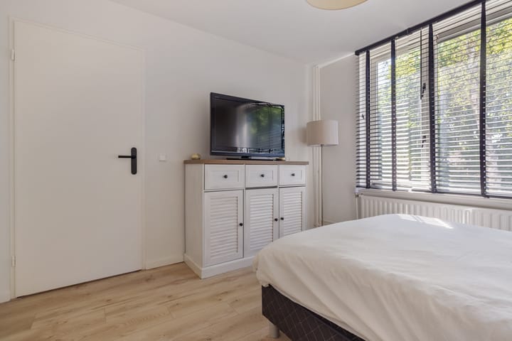 Foto 28 van Charpentierstraat 11