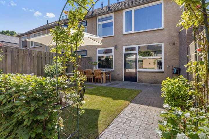 Foto 38 van Charpentierstraat 11