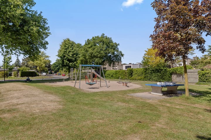 Foto 44 van Charpentierstraat 11