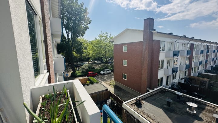 Foto 11 van Van Lodensteynstraat 136