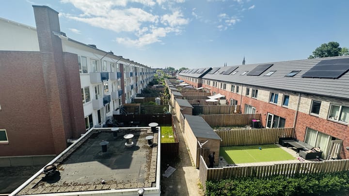 Foto 13 van Van Lodensteynstraat 136