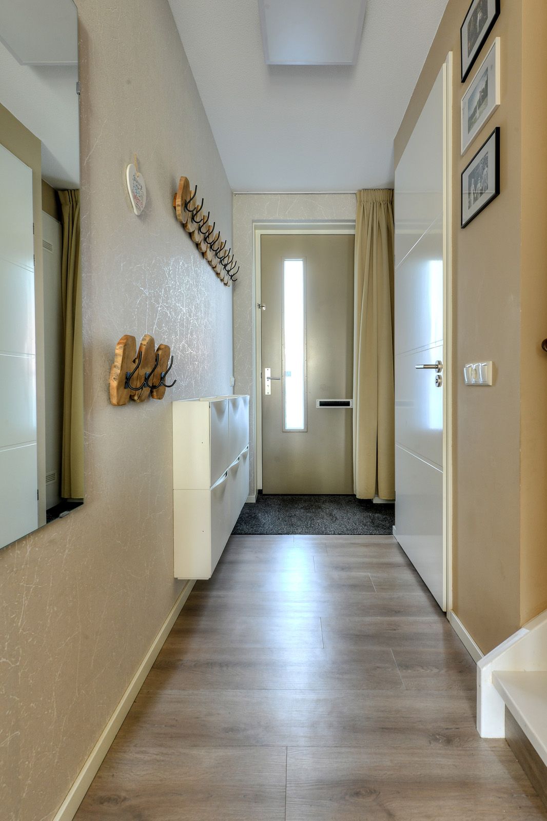 Photo 18 of Heinsiusstraat 25