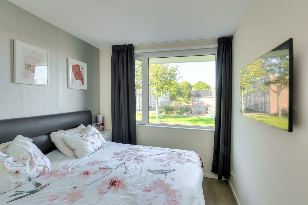 Photo 23 of Heinsiusstraat 25