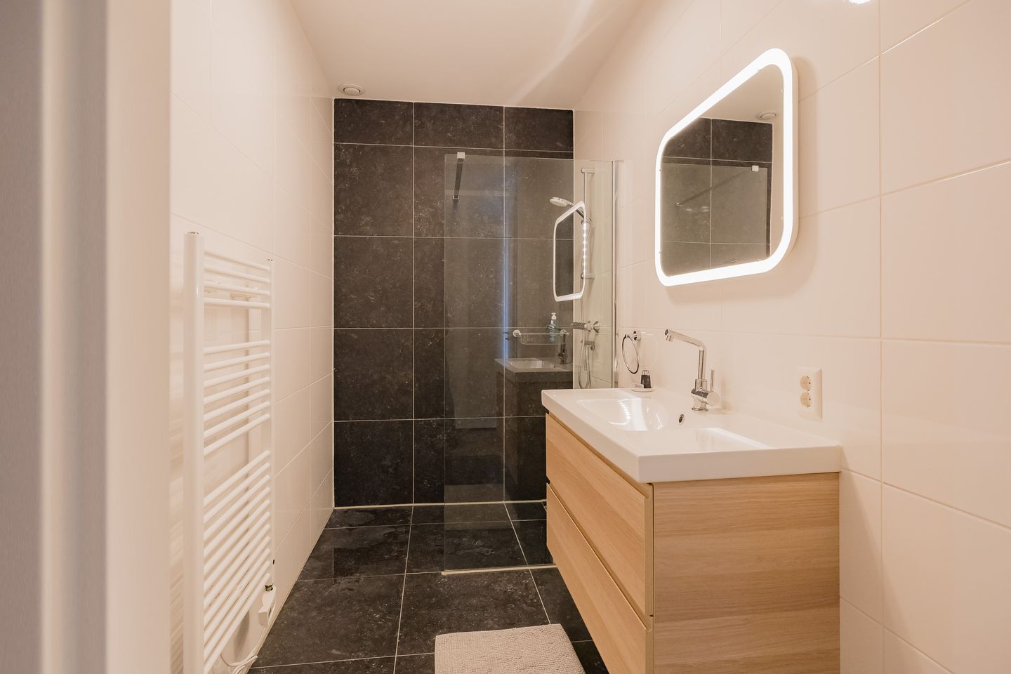 Photo 4 of Claus Sluterweg 167