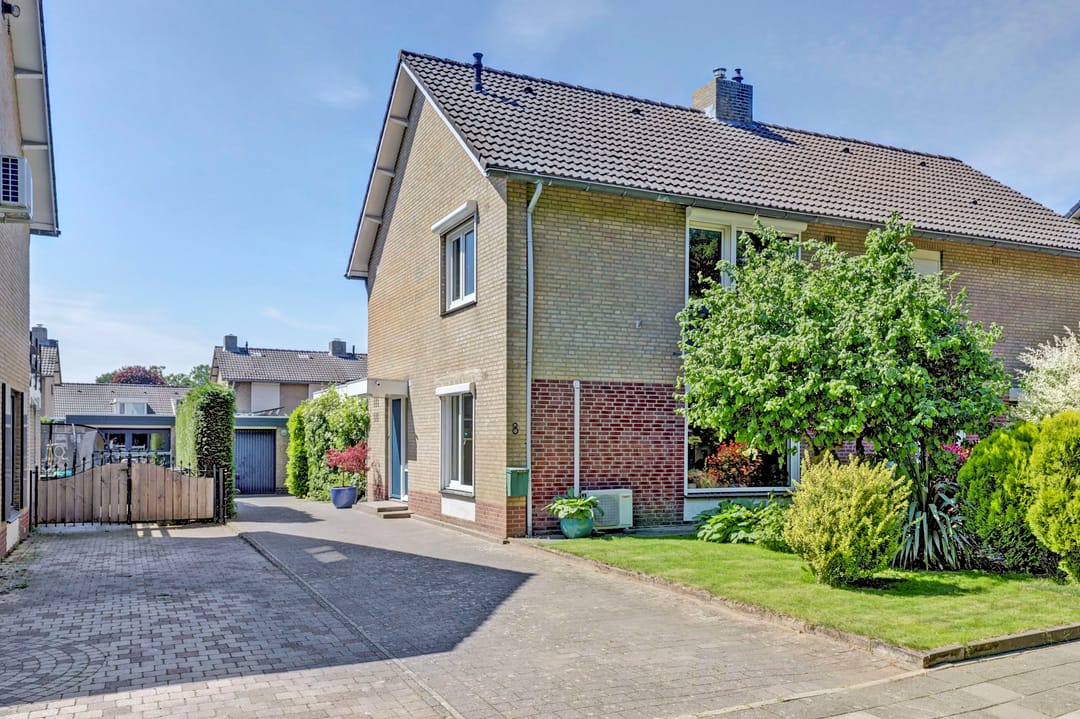 Photo 1 of Paulus Potterstraat 8