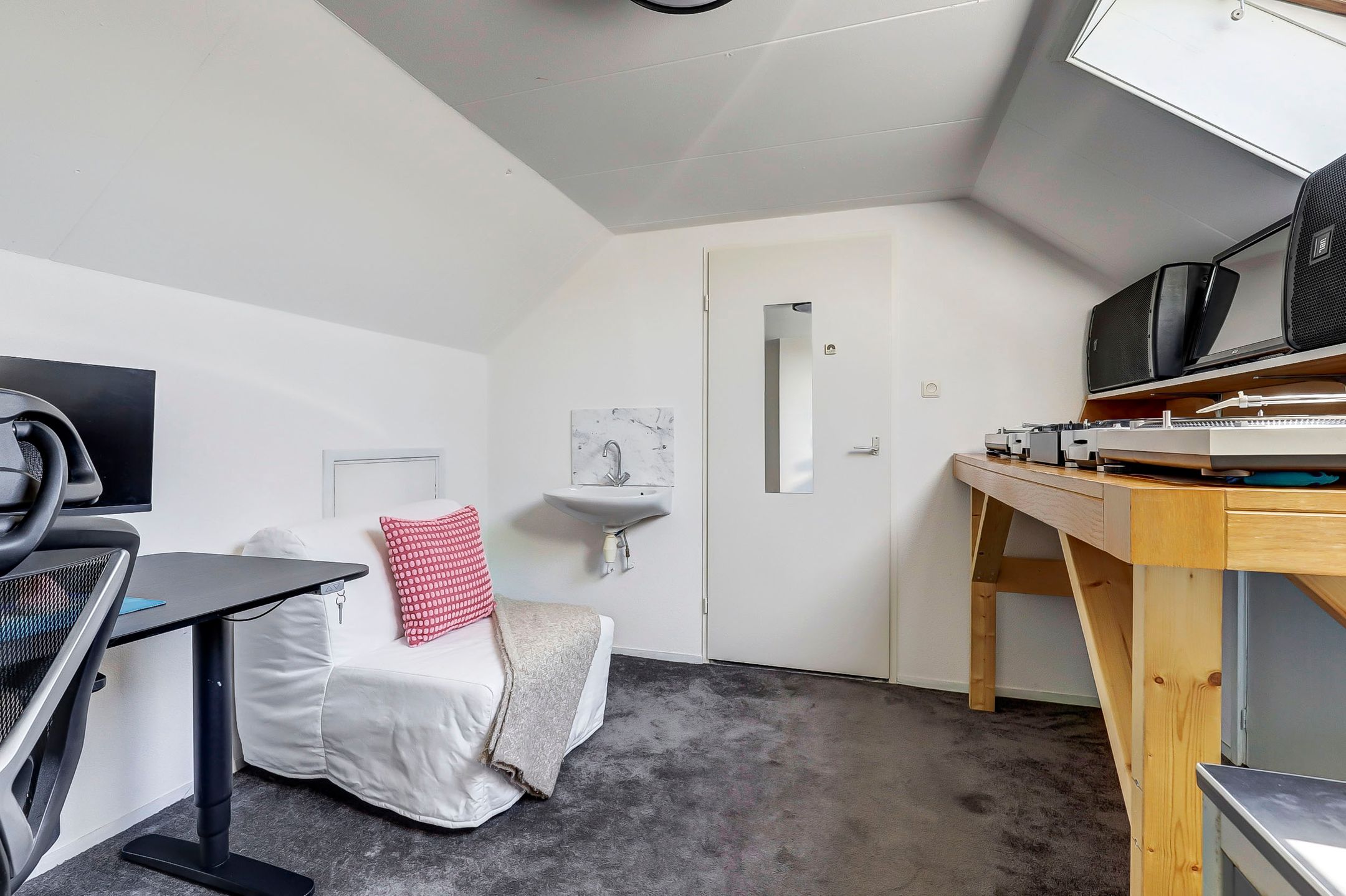 Photo 33 of Paulus Potterstraat 8