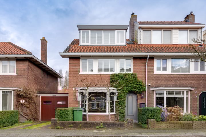 Bekijk foto van De Surmontstraat 14