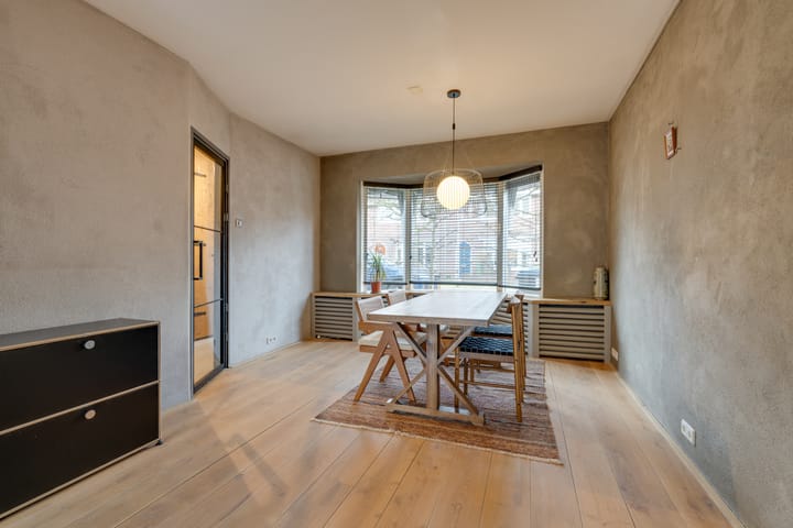 Foto 11 van De Surmontstraat 14