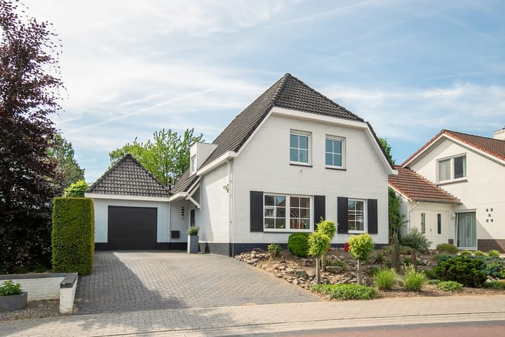 Foto 1 van De Leucker 9