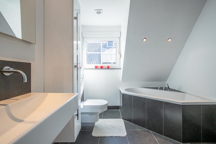 Foto 22 van De Leucker 9