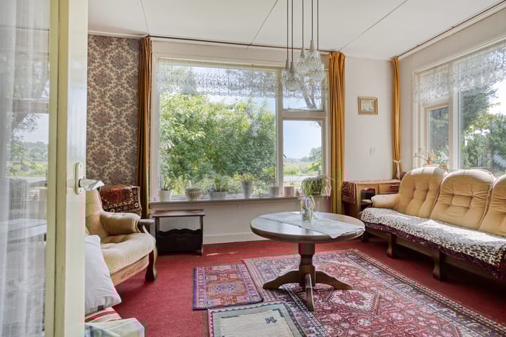 Foto 12 van Middenweg 60