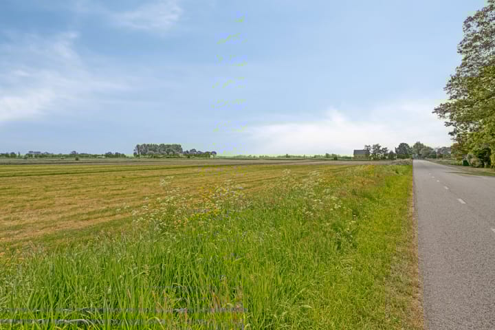 Foto 43 van Middenweg 60