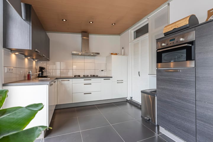 Foto 9 van Leon Biessenstraat 97