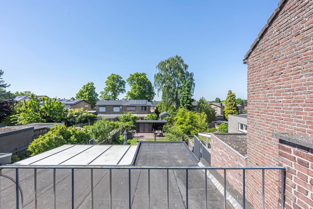 Photo 17 of Leon Biessenstraat 97