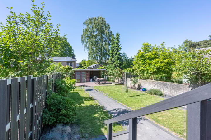 Foto 21 van Leon Biessenstraat 97